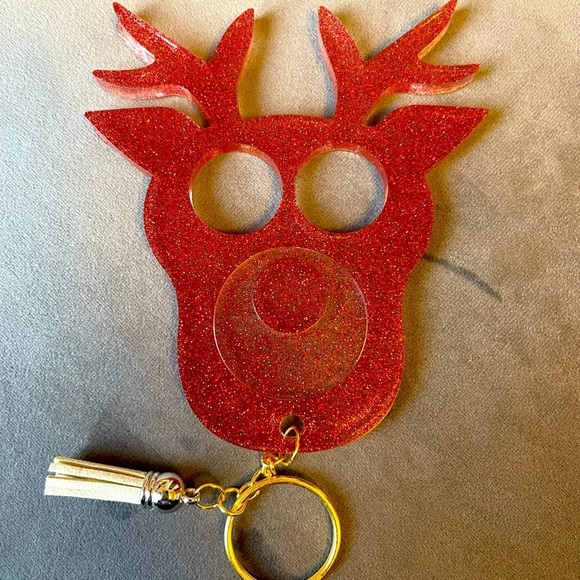 🎉🎉HP🎉🎉 Handmade Deer/Reindeer Safe Keychain - Picture 1 of 7